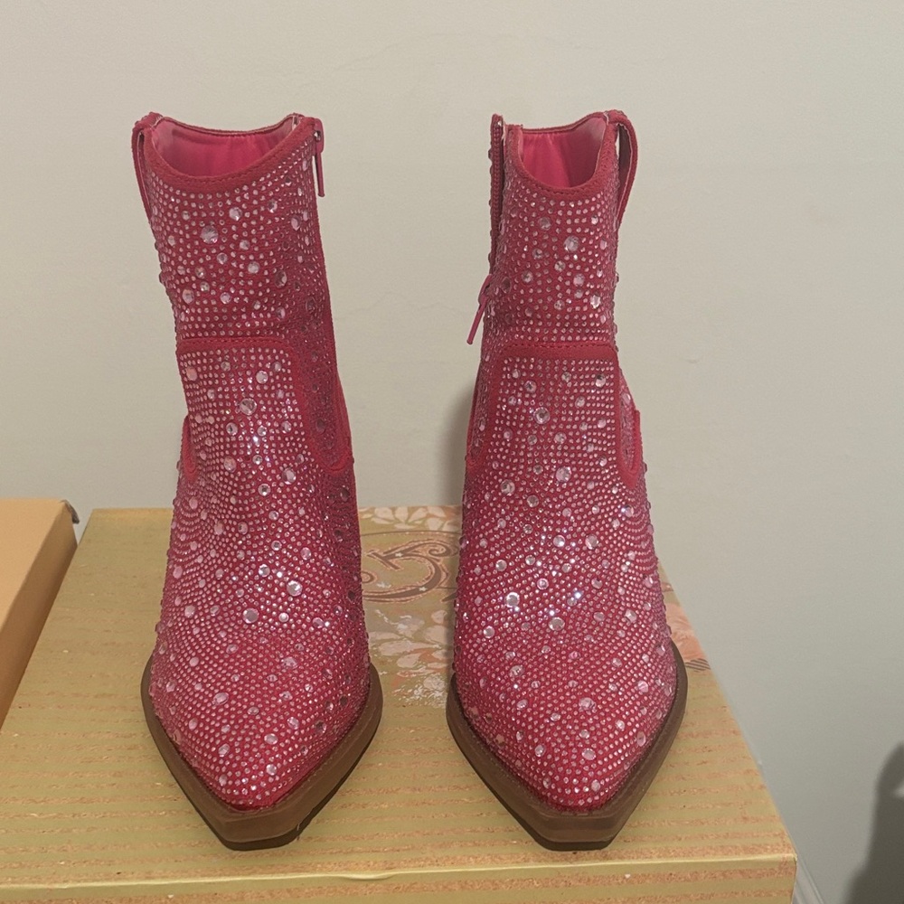 Pink Rhinestone Ankle Boots Size 7 Worn Once - Picture 2 of 4